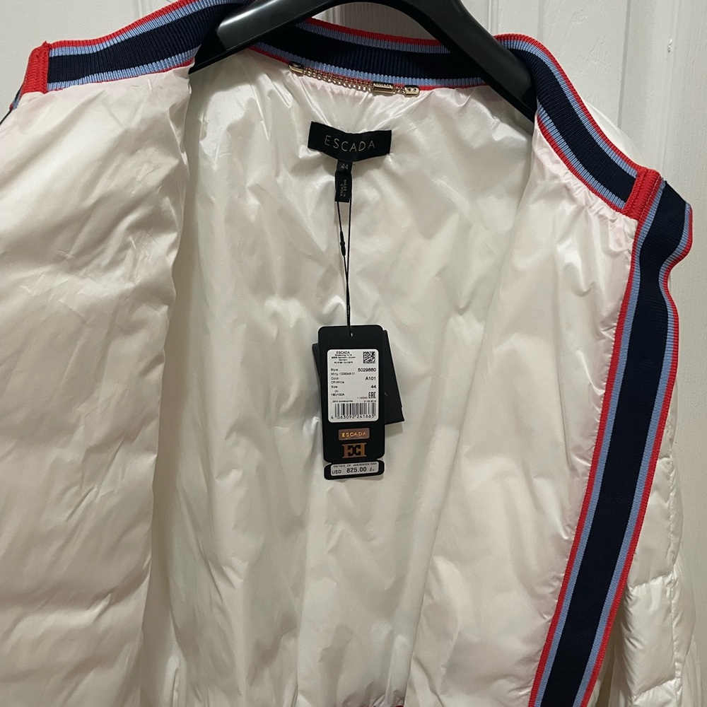 Escada Quilted down Jacket with Navy and Red Trim - Picture 7 of 16